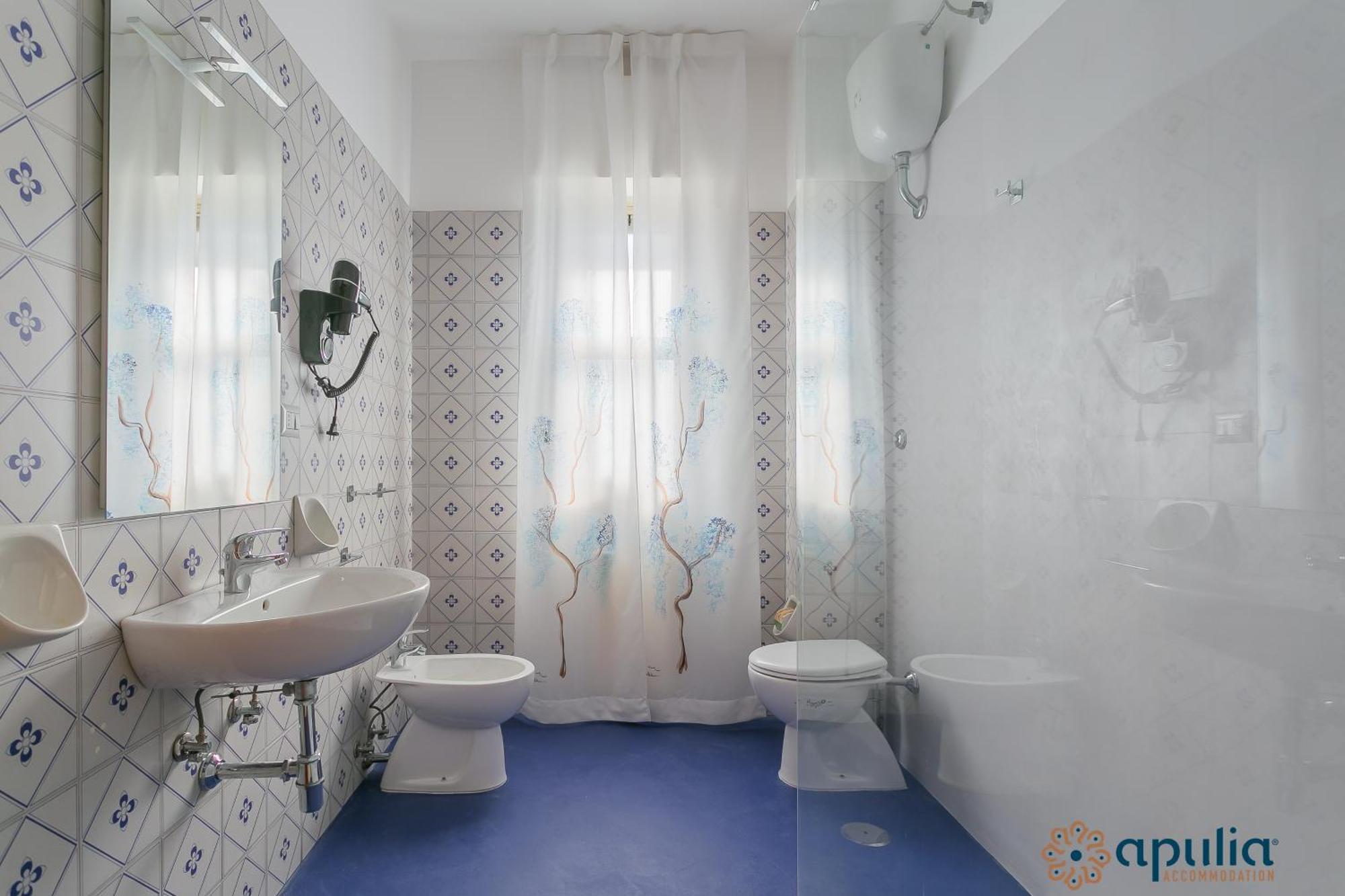 Einaudi Guesthouse By Apulia Accommodation Bari Bagian luar foto